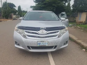 Toyota Venza 2011 Silver