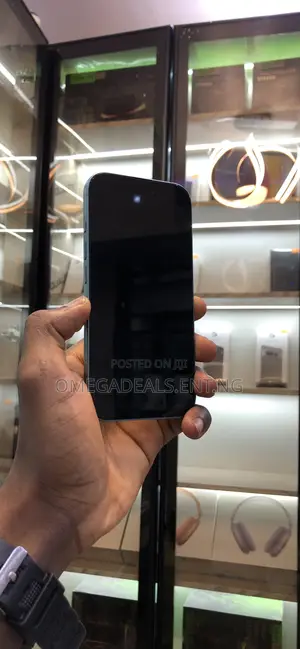 New Apple iPhone 16 128 GB Green