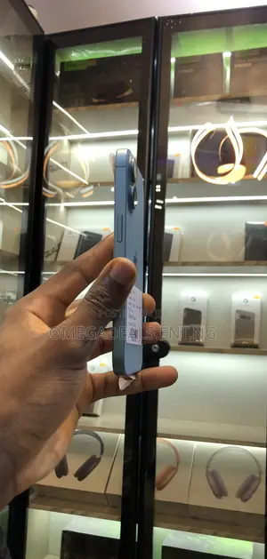New Apple iPhone 16 128 GB Green