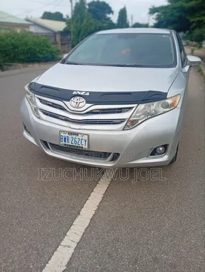 Toyota Venza 2010 Silver