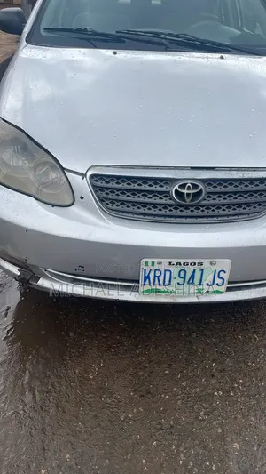 Toyota Corolla 2004 Silver