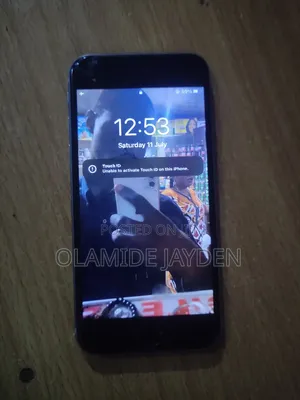 Apple iPhone 6s 32 GB Silver
