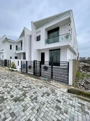 4bdrm Duplex in Off Lekki-Epe Expressway for sale