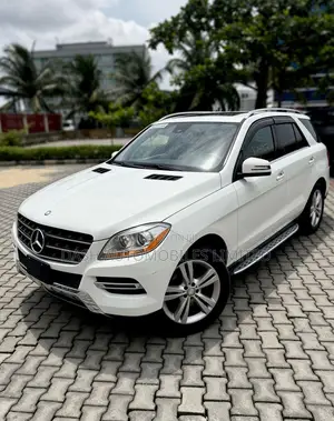 Mercedes-Benz M Class ML350 4MATIC 4dr SUV AWD (3.5L 6cyl 7A) 2015 White