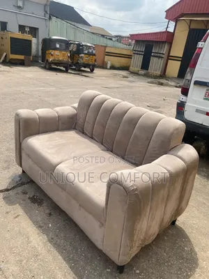 Top Quality 2 Seaters Full Padded Beautiful Sofa