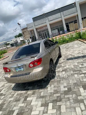Toyota Corolla 2006 Gold
