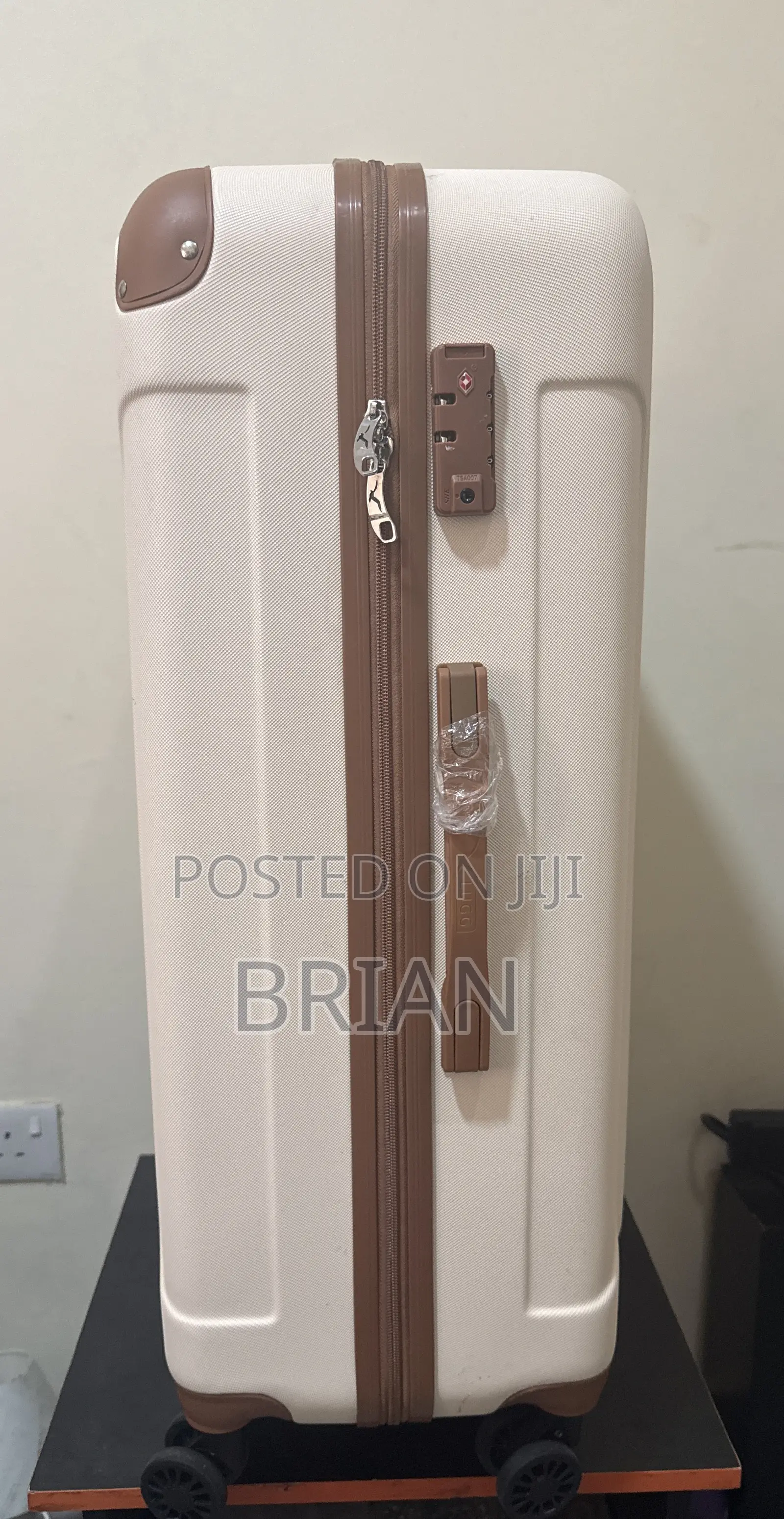 Lugg Suitcase