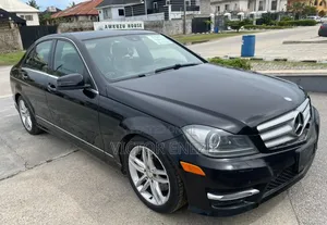 Mercedes-Benz C300 2013 Black