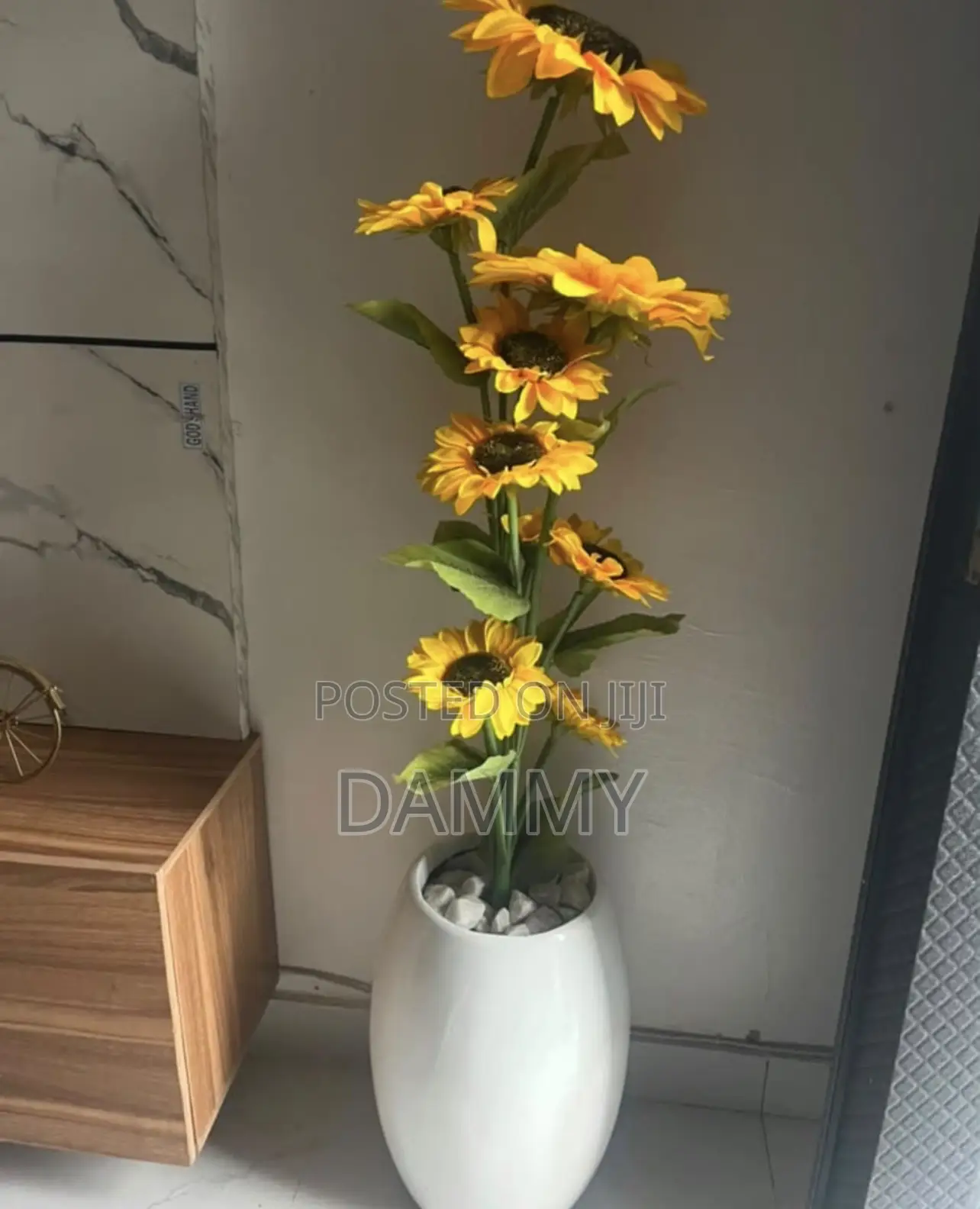High-Gloss Flower Vases