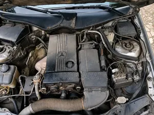 Mercedes-Benz C-Class 2004 Silver