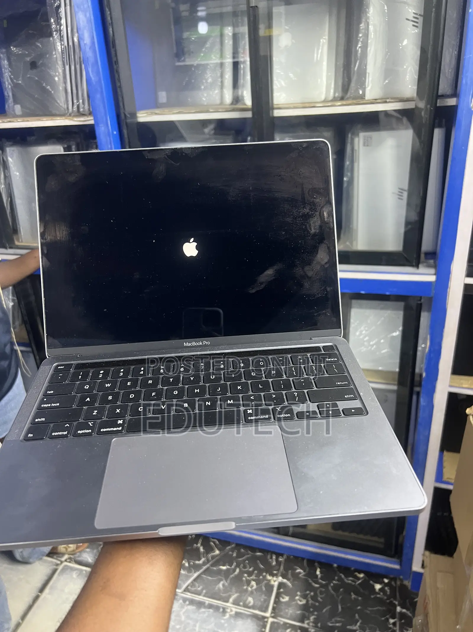 Laptop Apple MacBook Pro 2020 16GB Intel Core i7 SSD 512GB