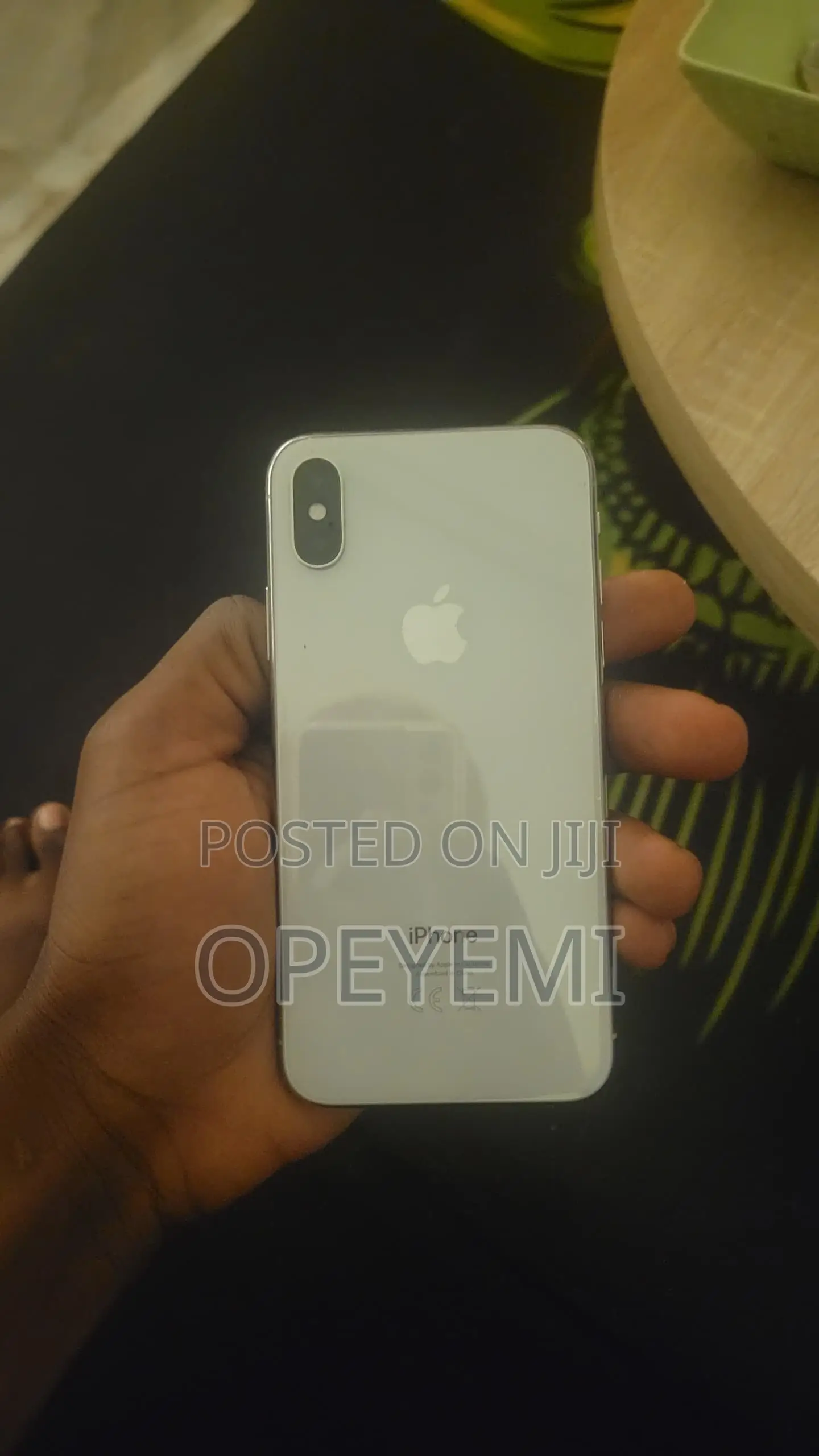 Apple iPhone X 256 GB White