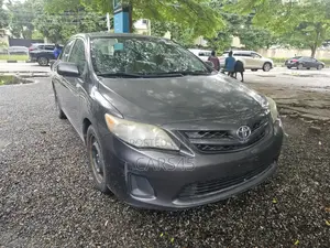Toyota Corolla 2012 Gray