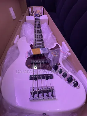 Marcus Miller V7 Vintage Alder-5 BMR 2nd Gen