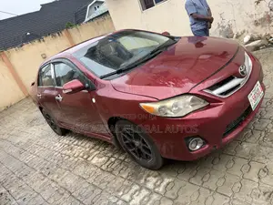 Toyota Corolla LE 4dr Sedan (1.8L 4cyl 4A) 2010 Red