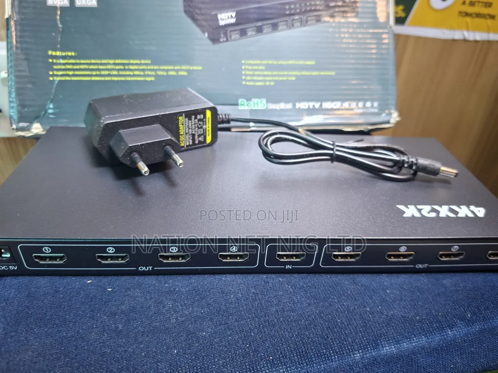 1×8 HDTV Splitter Uhd × Hdmi