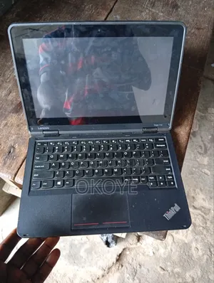 Laptop Lenovo Yoga 11e 4GB Intel Celeron SSD 128GB