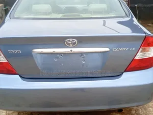 Toyota Camry LE 4dr Sedan (2.4L 4cyl 4A) 2004 Blue