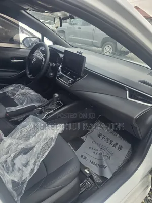 Toyota Corolla 2023 White