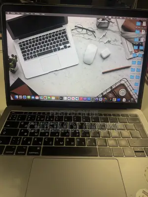 Laptop Apple MacBook Pro 2017 8GB Intel Core i5 SSD 256GB