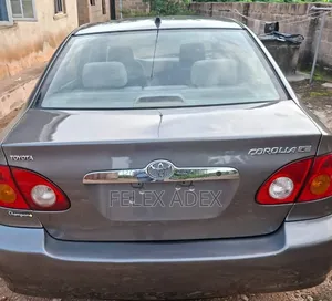 Toyota Corolla LE 2004 Gray