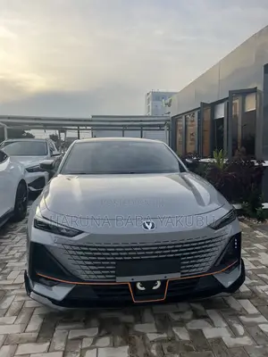 New Changan UNI-V 1.5 Hybrid FWD 2023 Gray