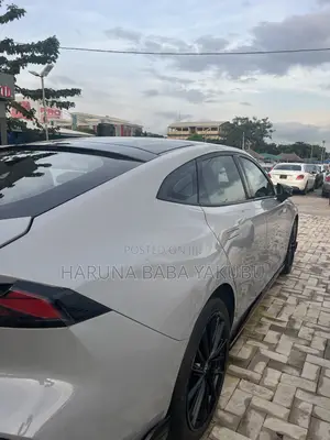 New Changan UNI-V 1.5 Hybrid FWD 2023 Gray