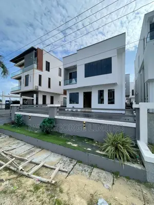 5bdrm Duplex in Lekki for sale