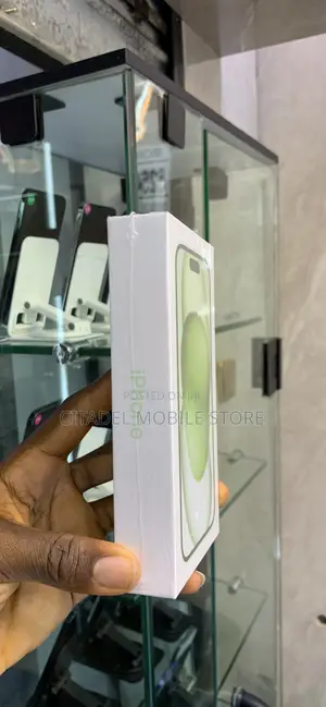 New Apple iPhone 15 256 GB Green