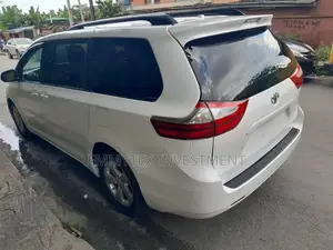 Toyota Sienna 2015 White