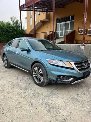 Honda Crosstour 2014 Blue