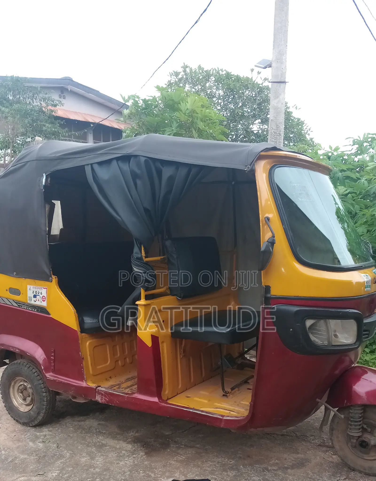 TVS King Deluxe Plus iTouch Start 2022 Yellow