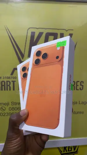 New Apple iPhone 17 Pro Max 256 GB Orange