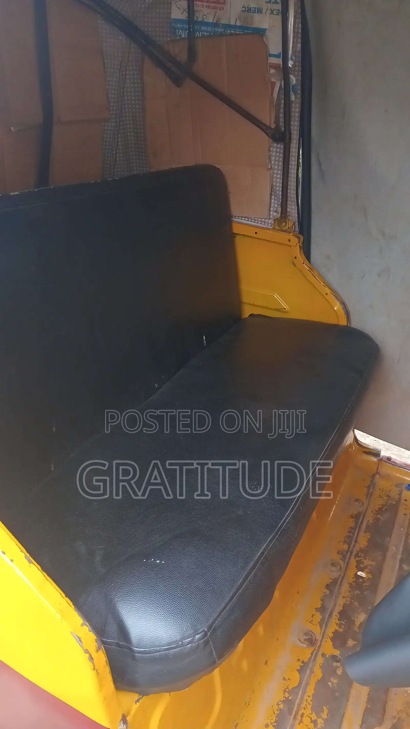 TVS King Deluxe Plus iTouch Start 2022 Yellow