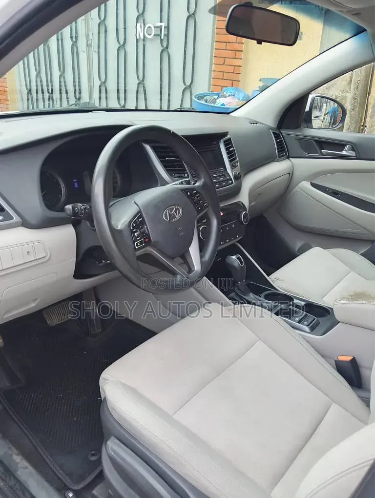 Hyundai Tucson 2017 White