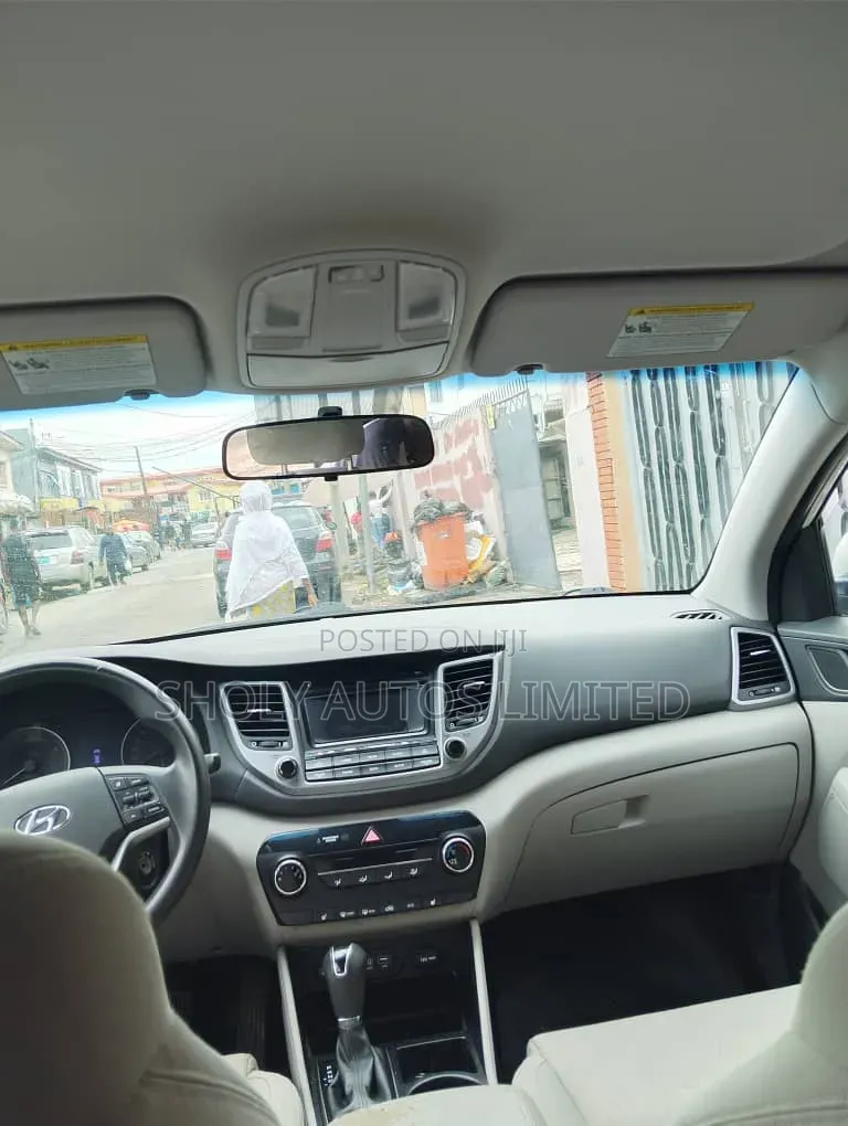 Hyundai Tucson 2017 White