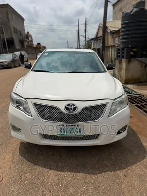 Toyota Camry 2.4 CE 2008 White