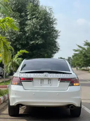 Honda Accord 2010 White