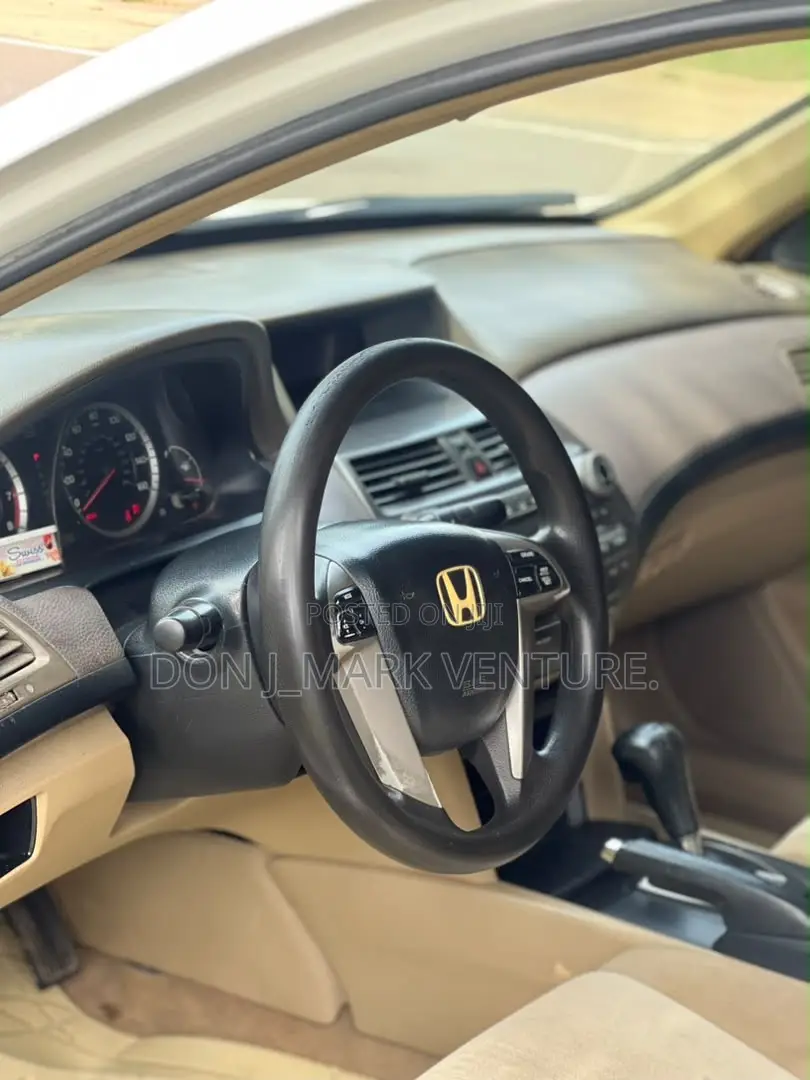 Honda Accord 2010 White