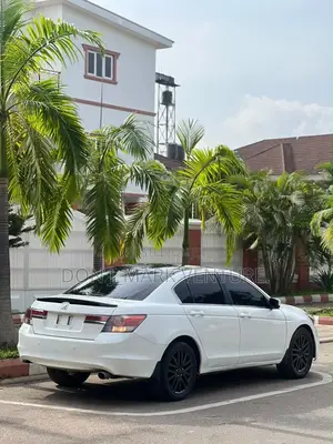 Honda Accord 2010 White