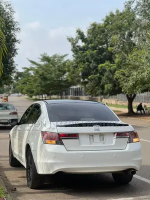 Honda Accord 2010 White