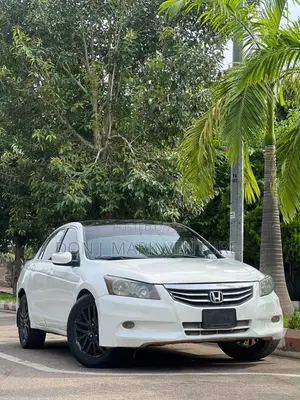 Honda Accord 2010 White