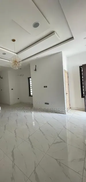 Studio Apartment in Oral Estate, Chevron for rent