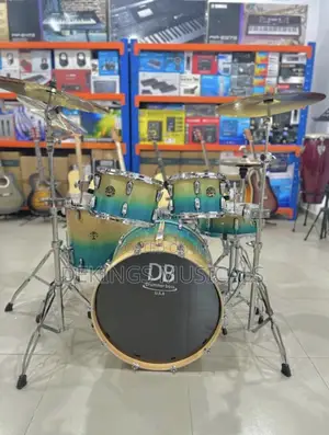 Drummer Boss Drumset