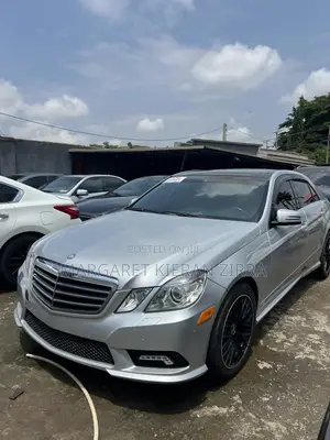 Mercedes-Benz E350 Base 4dr Sedan RWD (3.5L 6cyl 7A) 2010 Silver