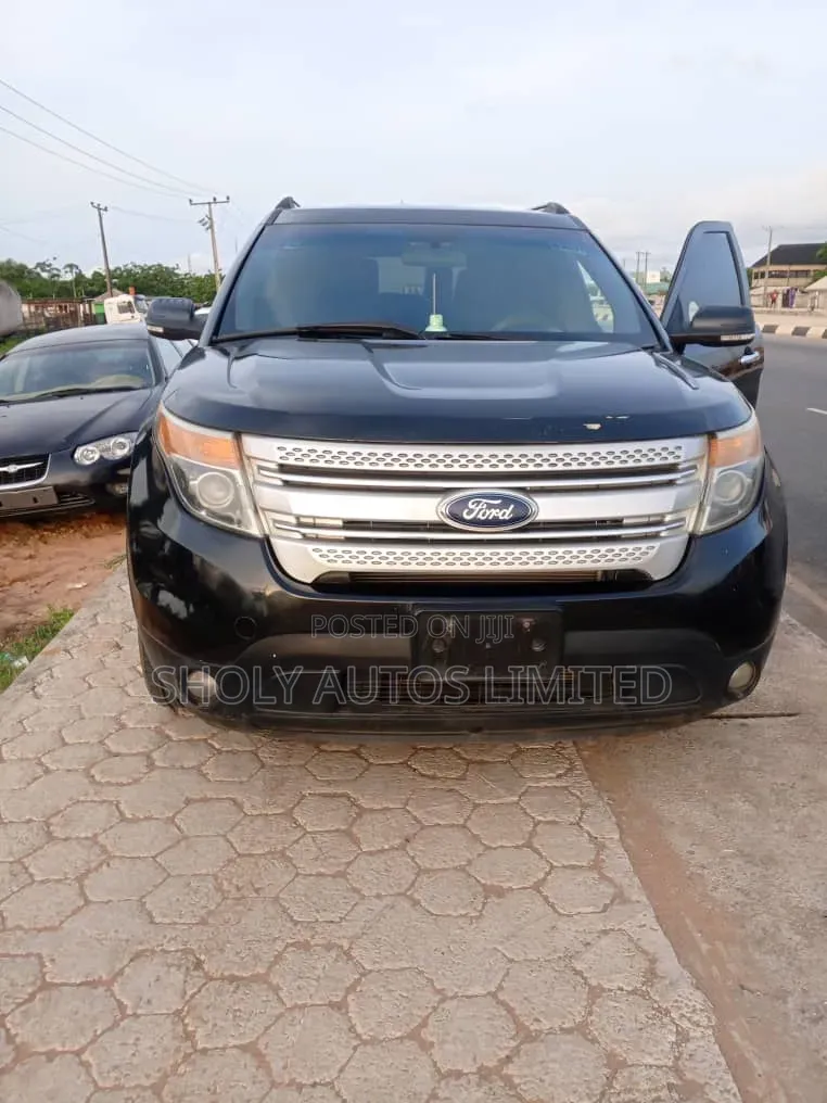 Ford Explorer 2013 Black