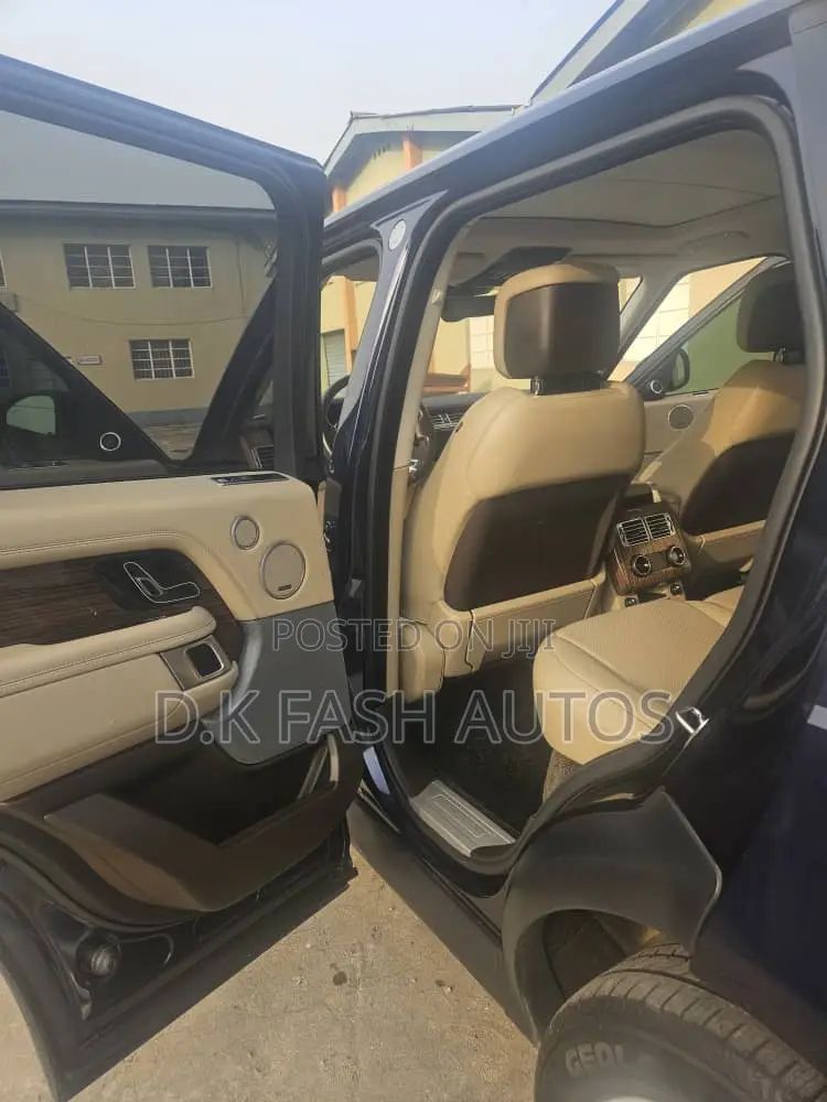 Land Rover Range Rover Vogue 2018 Blue