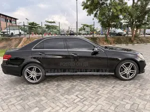 Mercedes-Benz E350 Base 4Matic Sedan AWD (3.5L 6cyl 7A) 2016 Black