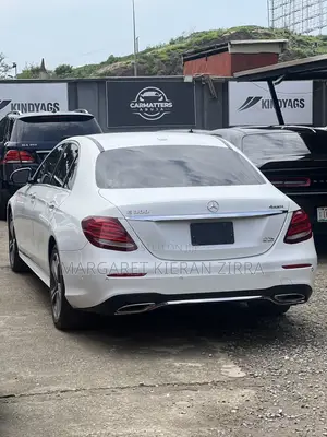Mercedes-Benz E300 4Matic AWD Sedan (2.0L 4cyl 9A) 2017 White