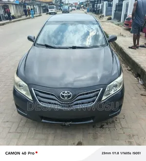 Toyota Camry 2010 Gray